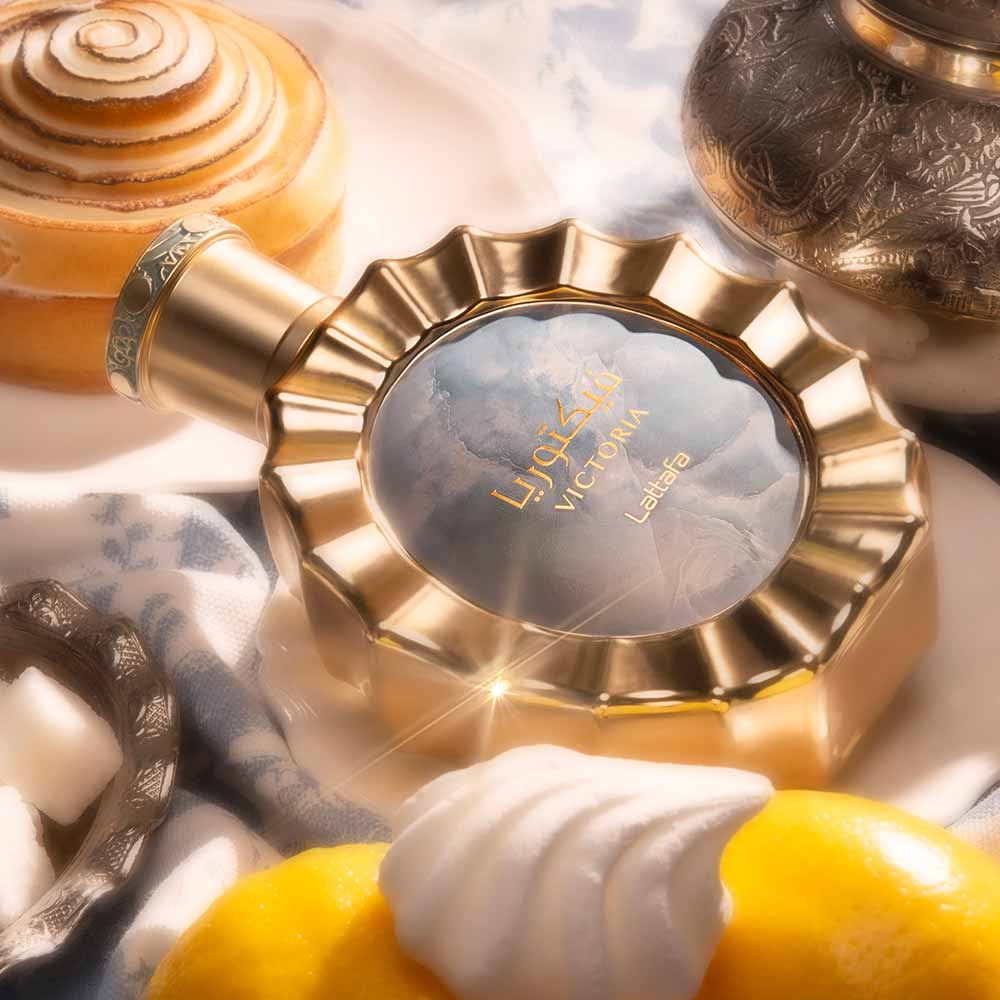 Perfume Lattafa Victoria Eau de Parfum Feminino Árabe - Época